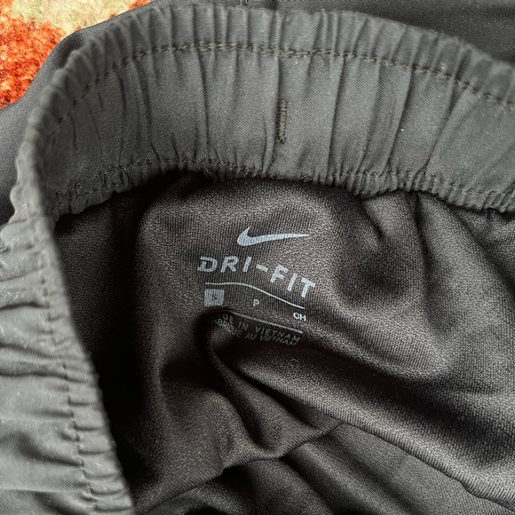 NWT Nike Air Running Shorts - Picture 6 of 6